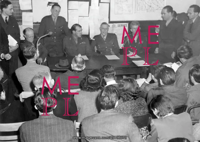 : Post-war period: Currency reform is announced : Post-war period: Currency reform is announced