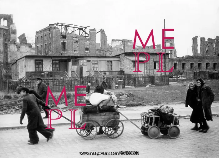 : Post-war years: German refugees in Berlin : Post-war years: German refugees in Berlin