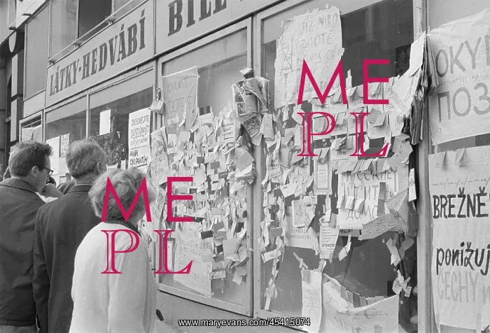 : Posters - messages - information - news - protest : Posters - messages - information - news - protest