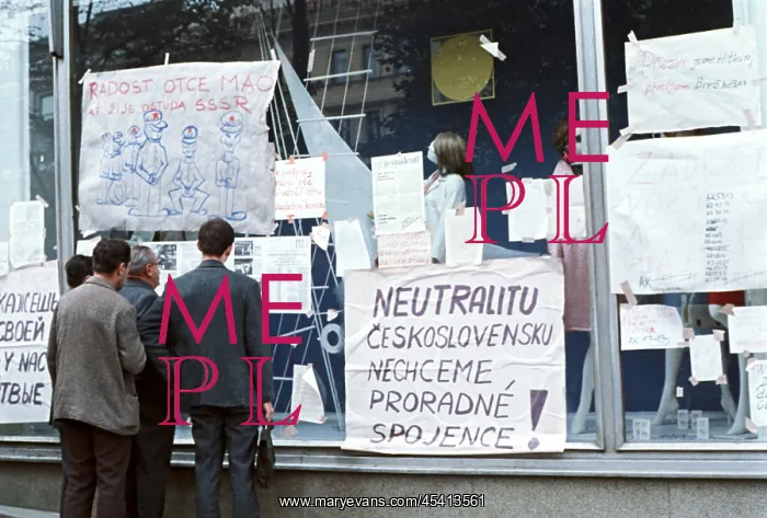 : Posters - signs - leaflets - information - news - protest : Posters - signs - leaflets - information - news - protest