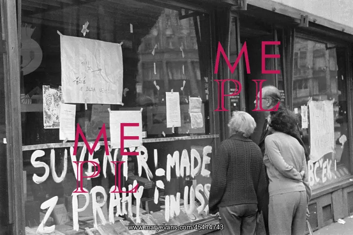 : Posters - signs - leaflets - information - news - protest : Posters - signs - leaflets - information - news - protest