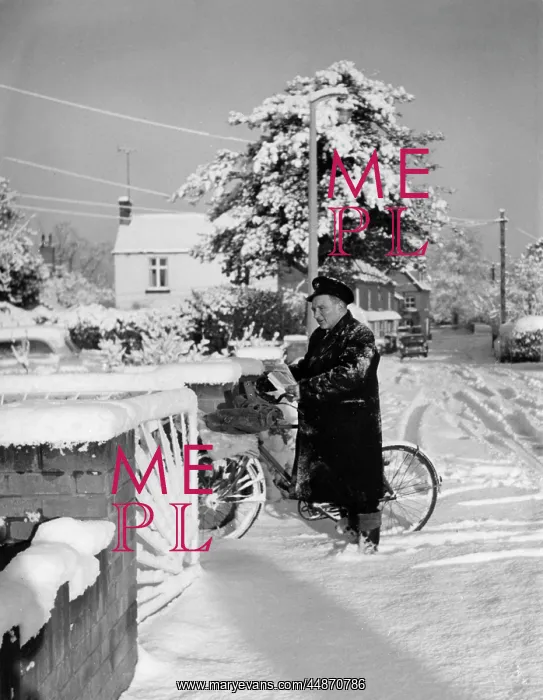 : POSTMAN IN THE SNOW : POSTMAN IN THE SNOW