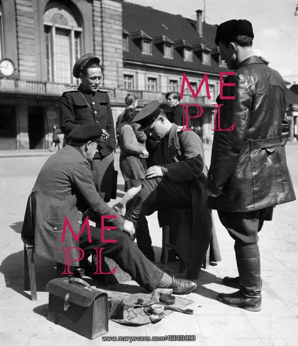 : postwar era, occupation, Soviet zone of occupation : postwar era, occupation, Soviet zone of occupation
