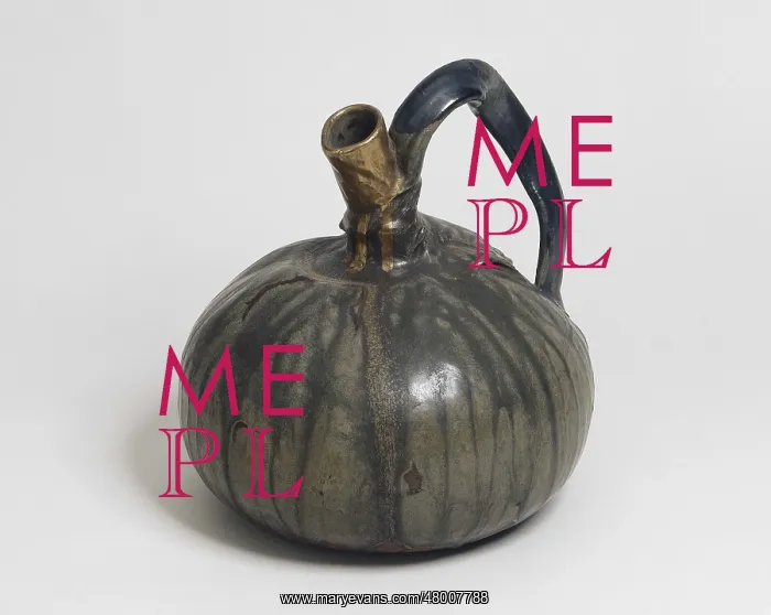 : Pot with a pumpkin-shaped handle : Pot with a pumpkin-shaped handle
