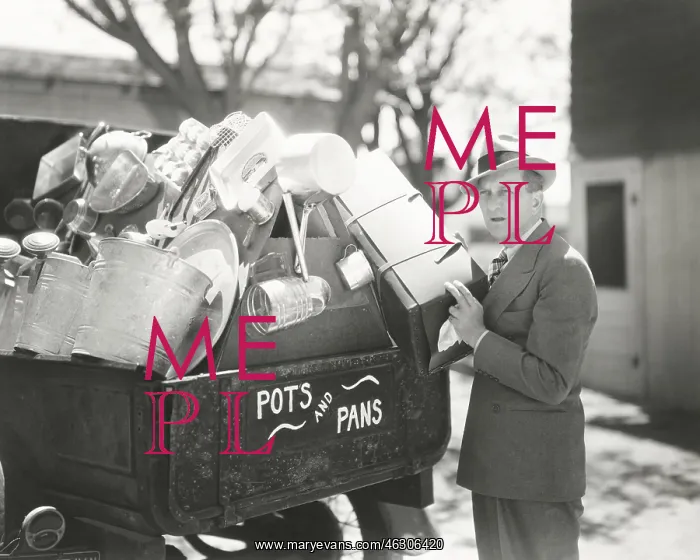 : Pots and pans salesman : Pots and pans salesman