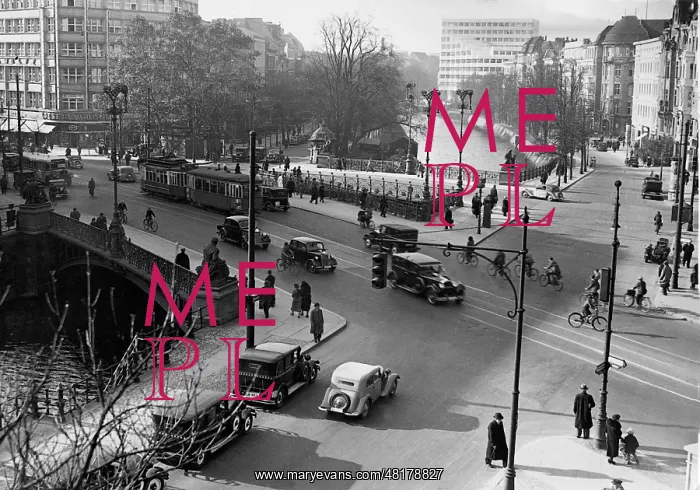 : Potsdamer Bruecke, 1937 : Potsdamer Bruecke, 1937
