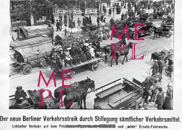 : Potsdamer Platz during the traffic strike in Berlin, 1919 : Potsdamer Platz during the traffic strike in Berlin, 1919