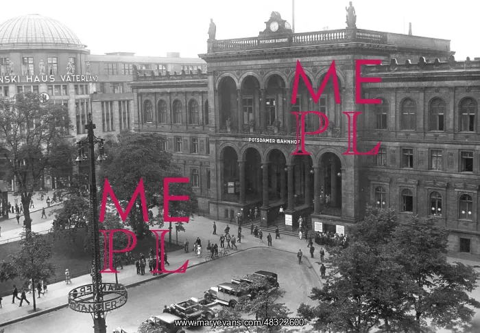 : The Potsdamer railway station in Berlin, 1923 : The Potsdamer railway station in Berlin, 1923