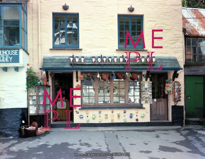 : The Pottery Shop, Polperro : The Pottery Shop, Polperro