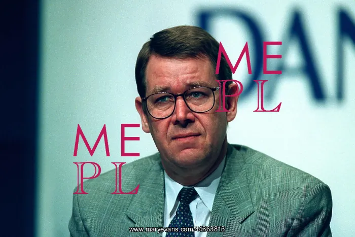  : Poul Nyrup Rasmussen