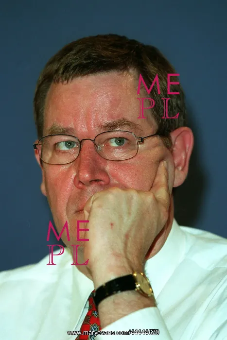  : Poul Nyrup Rasmussen