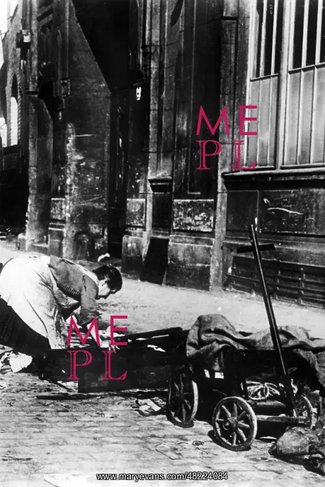 : Poverty in the Weimar Republic : Poverty in the Weimar Republic