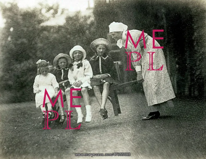 : Powell-Cotton daughters and friend : Powell-Cotton daughters and friend