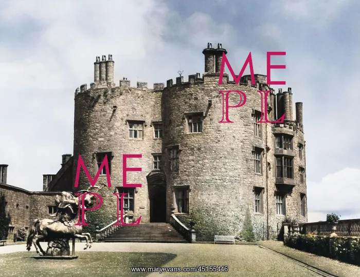 : POWIS CASTLE : POWIS CASTLE