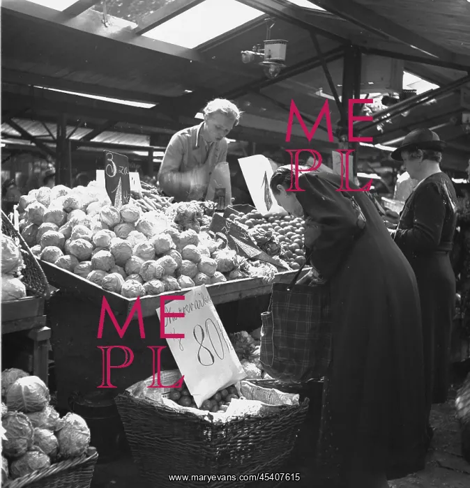  : Prague 1938, vegetable stands