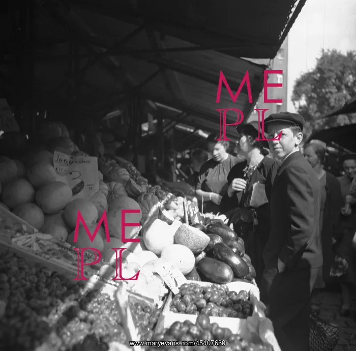 : Prague 1938, vegetable stands