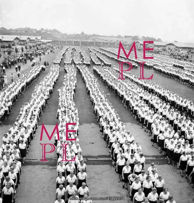 : Prague 1938 - women exercising : Prague 1938 - women exercising