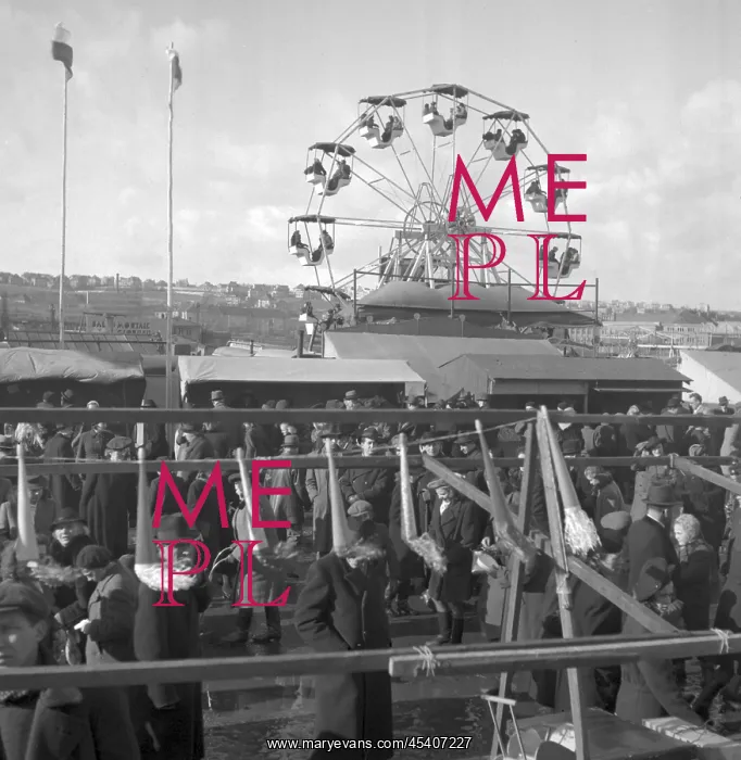  : Prague 1946, popular St. Matthew Fair