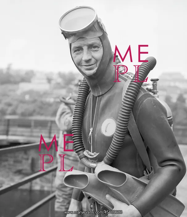 : Prague - 1963 diver - diving : Prague - 1963 diver - diving