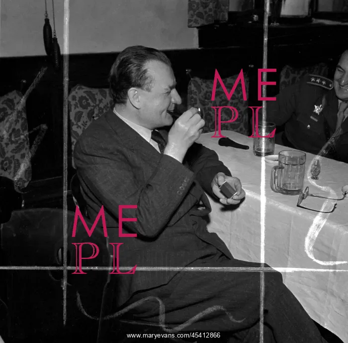 : Prague, Communist leader and then after the putsch : Prague, Communist leader and then after the putsch