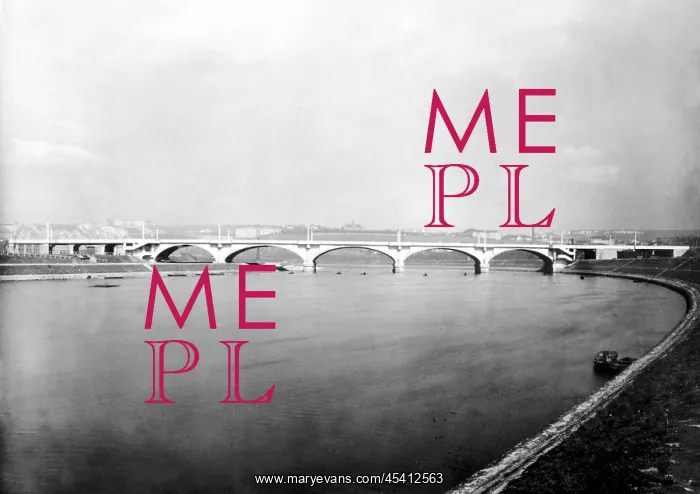  : Praha - LibeR?sky most - reka Vltava