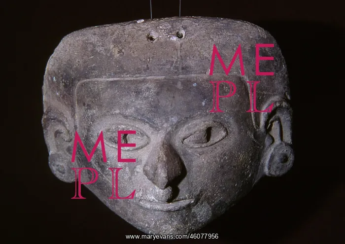 : Pre-Columbian carved stone head : Pre-Columbian carved stone head