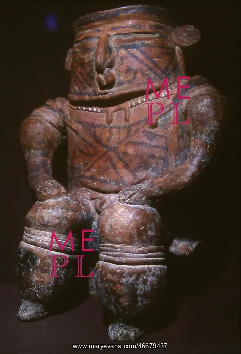 : Pre-Columbian figure in human shape : Pre-Columbian figure in human shape