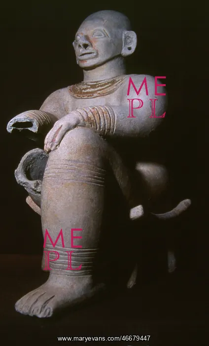 : Pre-Columbian figure in human shape : Pre-Columbian figure in human shape