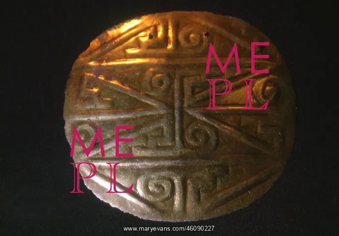 : Pre-Columbian gold embossed disc pendant : Pre-Columbian gold embossed disc pendant