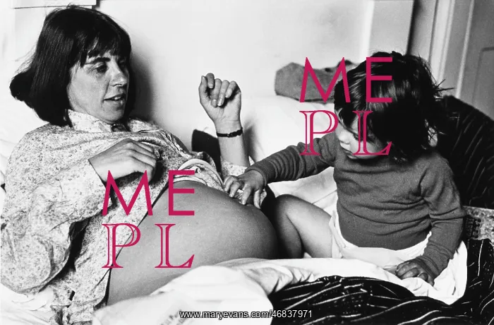 : Pregnant mother and daughter : Pregnant mother and daughter