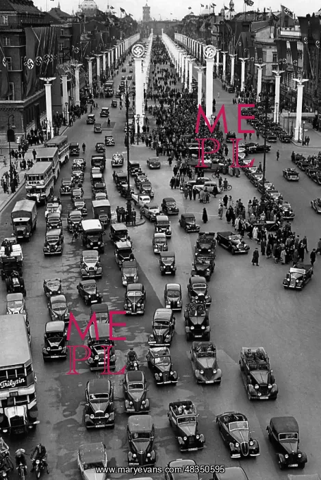 : Preparations for the celebration of Hitler's birthday, 1939 : Preparations for the celebration of Hitler's birthday, 1939