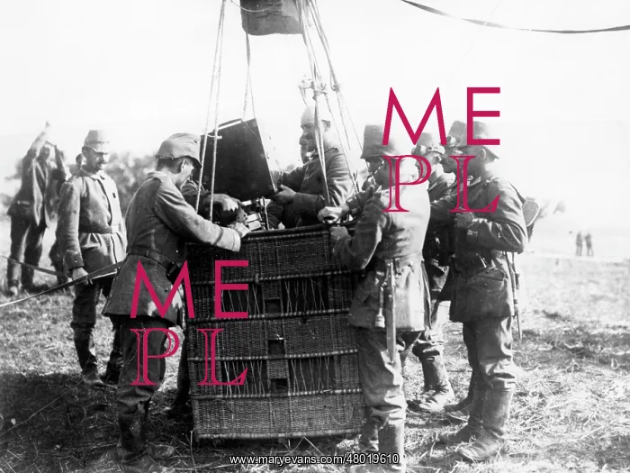  : Preparing for ascent in balloon, Western Front, WW1