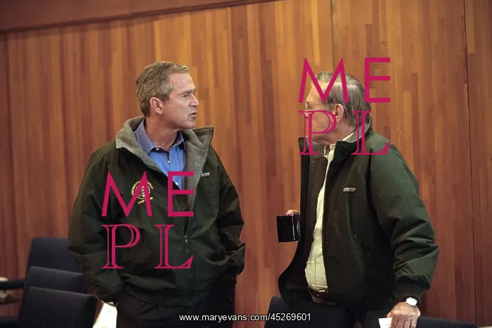 : Pres. George W. Bush with Sec. of Defense Donald : Pres. George W. Bush with Sec. of Defense Donald