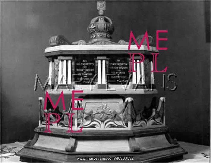 : PRESENTATION CASKET : PRESENTATION CASKET