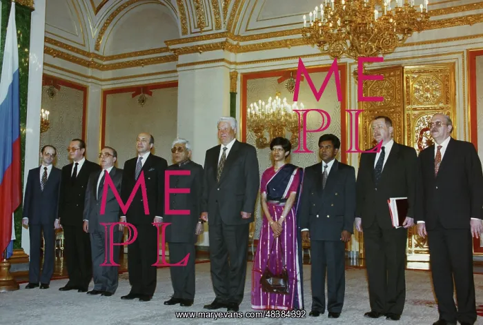 : Presentation of credentials to Boris Yeltsin : Presentation of credentials to Boris Yeltsin