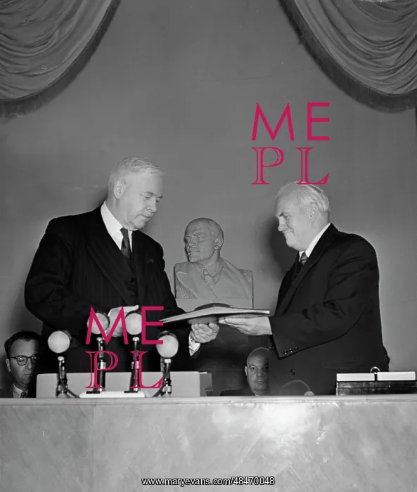 : Presentation of International Lenin Peace Prize : Presentation of International Lenin Peace Prize
