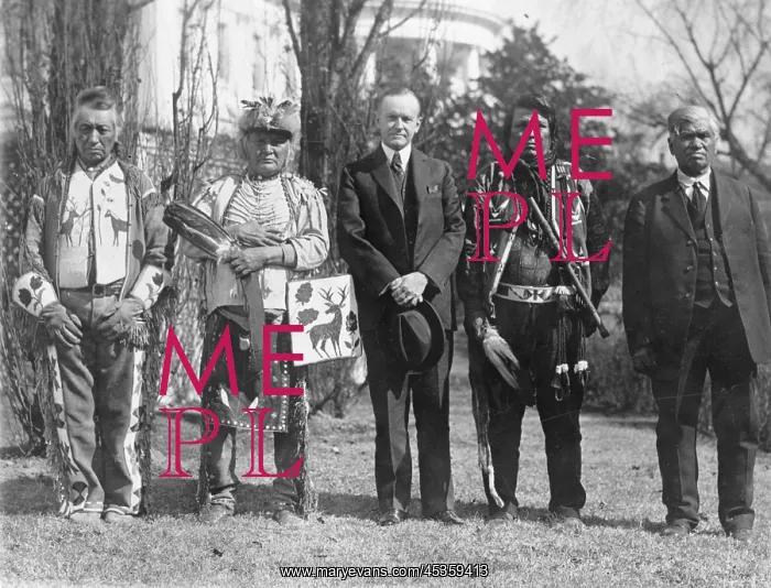 : President Calvin Coolidge with four Northwestern : President Calvin Coolidge with four Northwestern