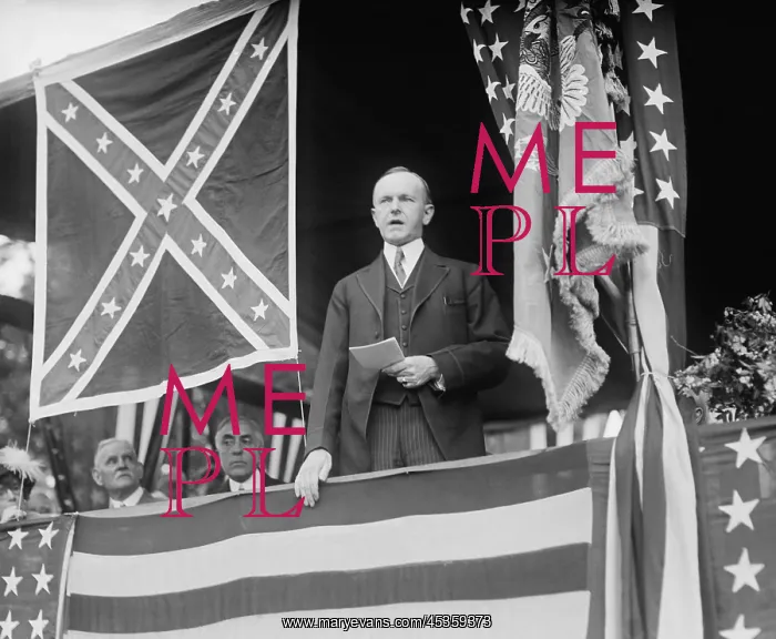 : President Calvin Coolidge speaking beside Confederate : President Calvin Coolidge speaking beside Confederate