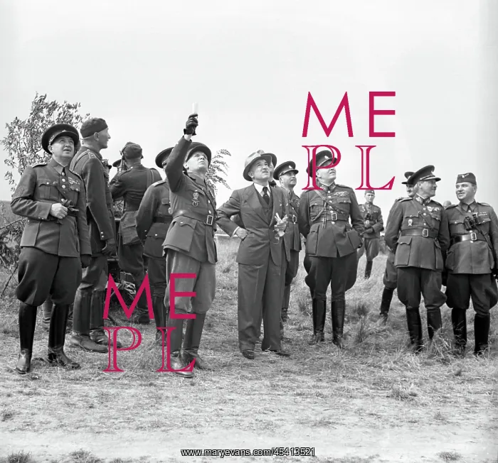 : President Edvard Benes during air raid drill. 1938 : President Edvard Benes during air raid drill. 1938