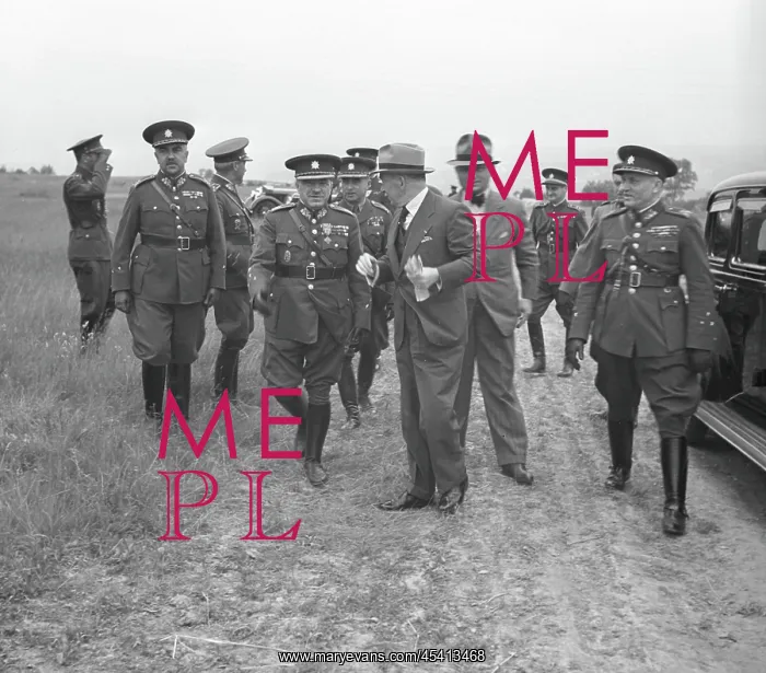 : President Edvard Benes, with bow tie, during air raid drill : President Edvard Benes, with bow tie, during air raid drill