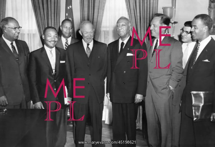 : President Eisenhower meets with African ? : President Eisenhower meets with African ?