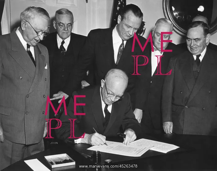 : President Eisenhower signs House Joint Resolution : President Eisenhower signs House Joint Resolution