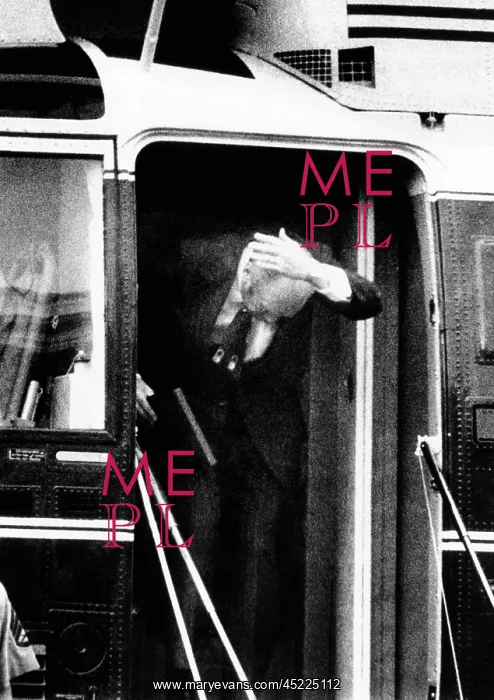 : President Ford bumps his head after waving ? : President Ford bumps his head after waving ?