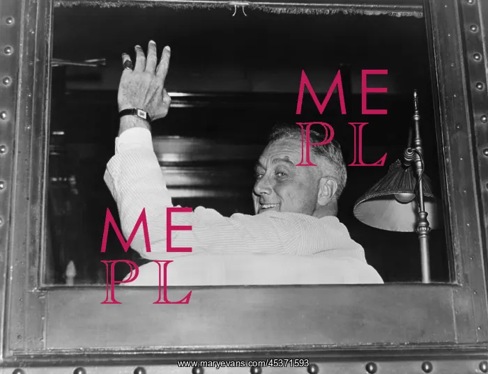 : President Franklin Roosevelt, looking behind him : President Franklin Roosevelt, looking behind him