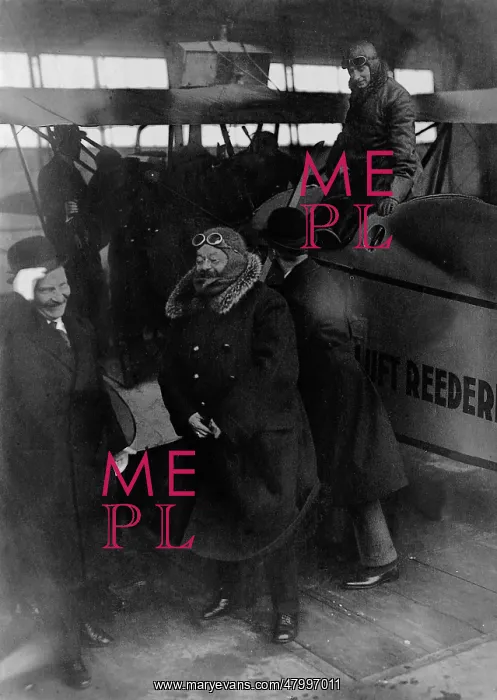 : President, Friedrich Ebert (center) as a guest with : President, Friedrich Ebert (center) as a guest with