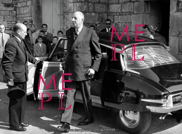 : President de Gaulle, assassination attempt : President de Gaulle, assassination attempt