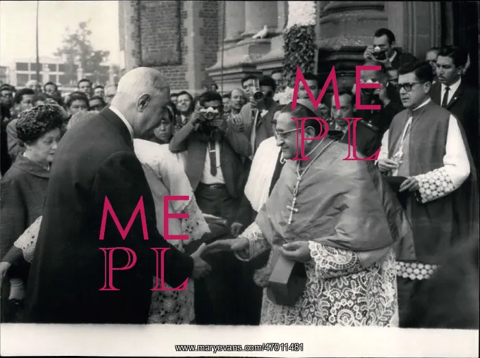 : President de Gaulle and Father Miranda, Guadalupe Basilica : President de Gaulle and Father Miranda, Guadalupe Basilica