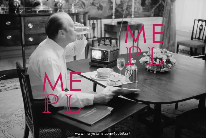 : President Gerald Ford eating breakfast at the White : President Gerald Ford eating breakfast at the White