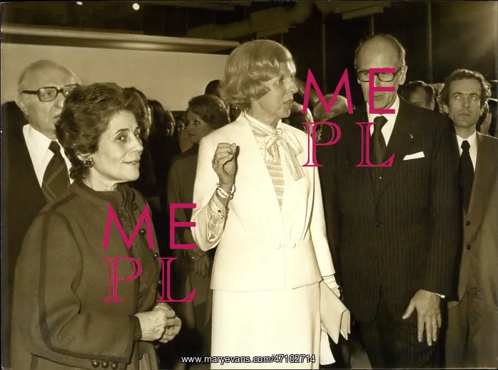 : President Giscard and Claude Pompidou at Centre opening : President Giscard and Claude Pompidou at Centre opening