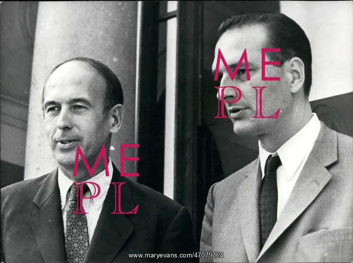 : President Giscard d'Estaing and Jacques Chirac : President Giscard d'Estaing and Jacques Chirac